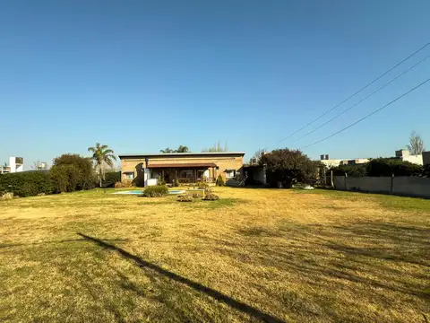 Casilda 621 - Villa Elvira - Funes