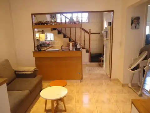 Depto Tipo Casa en Venta de 3 ambientes
