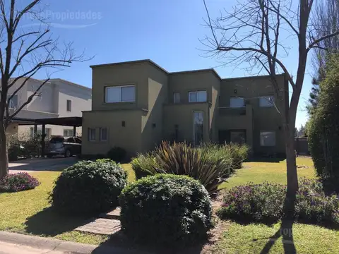 Alquiler temporal. Barrio Santa Catalina a la laguna