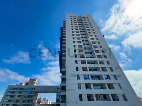 Av Dr Ricardo Balbin 2600, Piso 0