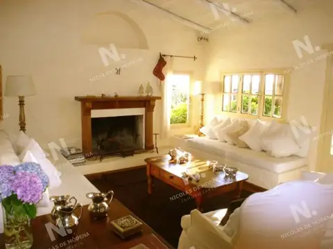 Casa 5 ambientes con 3 baños