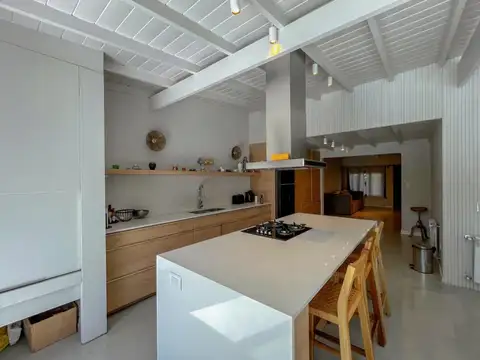 Casa 4 ambientes Los PInares