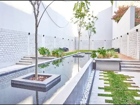 Alquiler Temporario en Monserrat. Departamento de 1 Ambiente con Balcón. Deluxe.