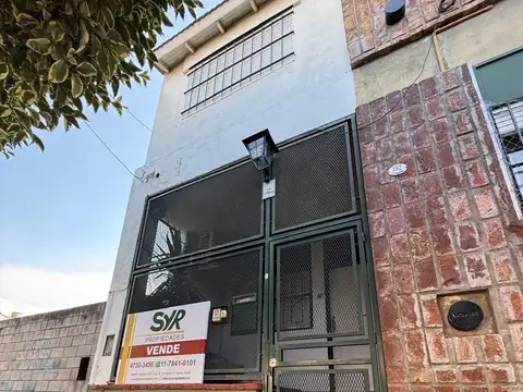 Julián Segundo Agüero 100