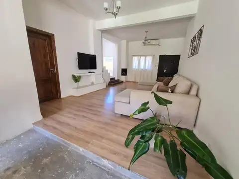 Casa en Venta en Lomas Del Mirador, USD 1