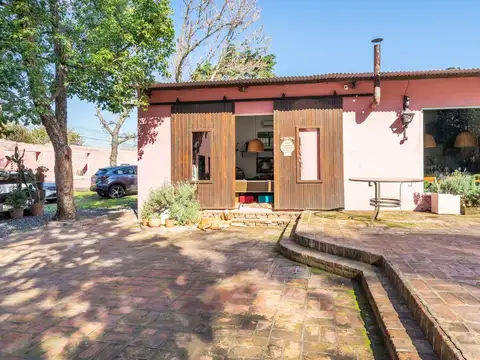 Casa en Venta con 5 cocheras