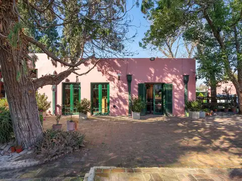 Casa 5 ambientes con 3 baños