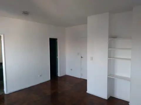 Departamento en Alquiler en Floresta, $ 370.000