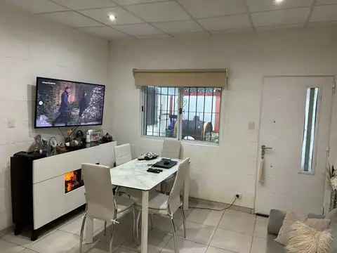 Depto Tipo Casa en Venta de 1 dormitorio