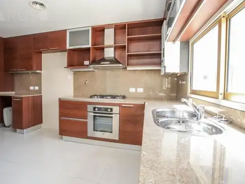 Departamento en Venta de 5 ambientes