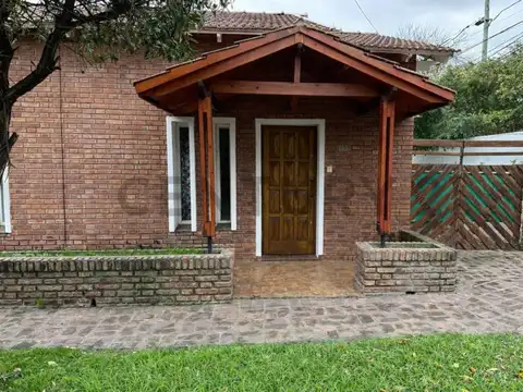 423 esquina 6bis , Piso 0