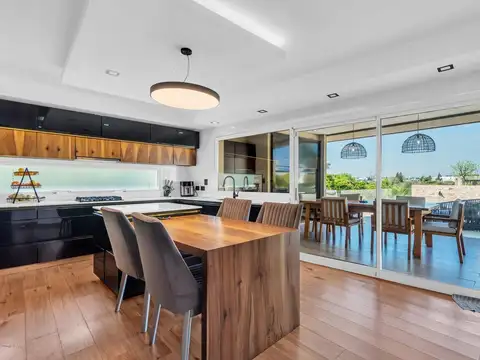 VENTA CASA 4 AMB EN TERRAVISTA GRAL. RODRIGUEZ