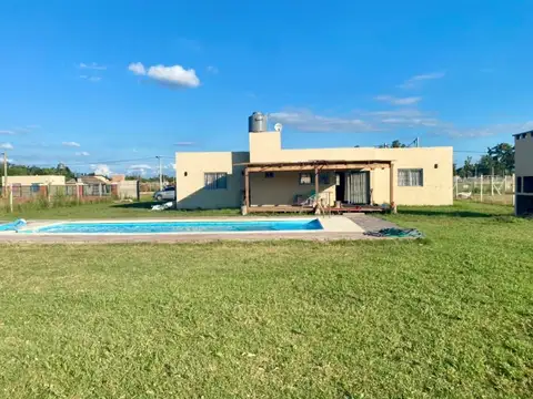 Venta - Casa - 5 ambientes - Parque Robles - Exaltación de la Cruz