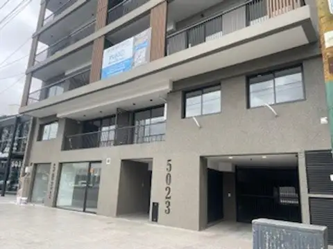 Av. Francisco Beiro 5000, Piso 1