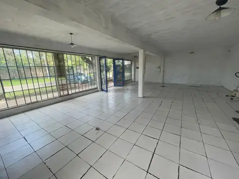 Deposito 80m2 en Muniagurria y Santa Fe