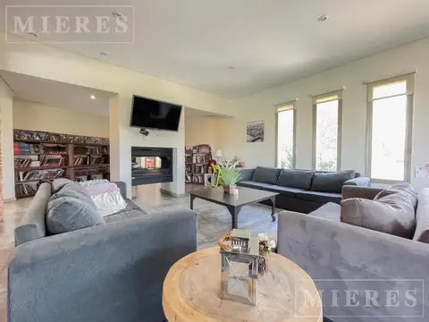 Casa en Venta sobre lote al golf en Haras  Santa Maria Barrio El Remanso