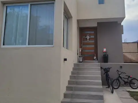 Casa en Venta en El Challao, USD 195.000