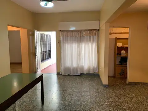 Depto Tipo Casa en Venta en Centro, USD 105.000
