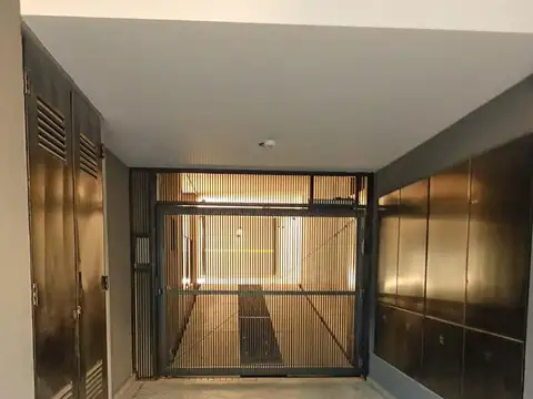 Cochera en Venta, Mendoza 1246 -  Rosario.