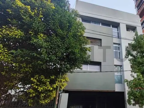 Piso en Venta 4 Dormitorios, 2 Cocheras, B° Norte, La Plata