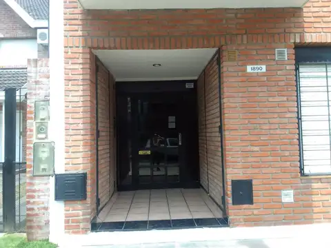 oportunidad de venta! depto en venta 2 amb santos lugares