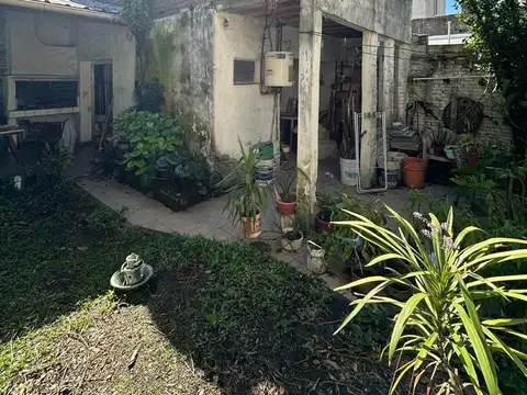 Depto Tipo Casa en Venta de 6 ambientes