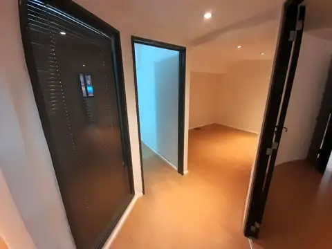 Oficina en Venta 64 años