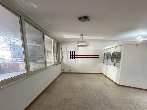 Local en venta en Flores