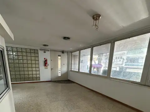 Local en Venta 30 años