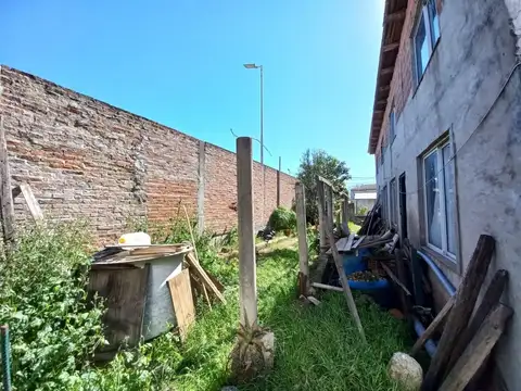 Depto Tipo Casa 6 ambientes con 2 baños