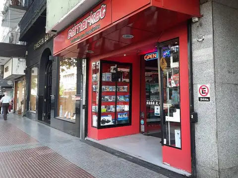 Local en Alquiler en Flores, $ 6.000.000