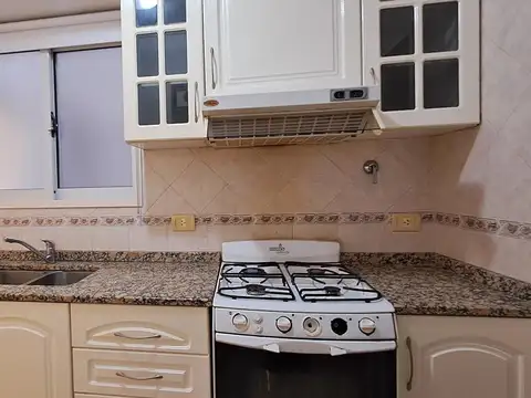 Departamento en Alquiler con 1 cocheras
