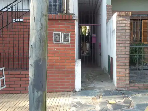 Depto Tipo Casa en Venta 45 años