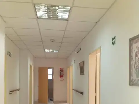 Casa 7 ambientes con 5 baños