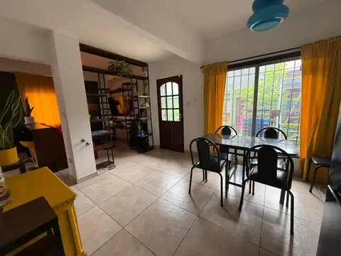 Casa moderna en esquina sobre lote de 10x20