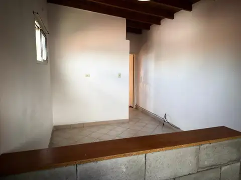 Depto Tipo Casa en Alquiler de 1 dormitorio