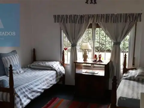 Casa 4 ambientes con 3 baños