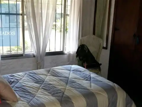 Casa en Alquiler Temporal con 4 cocheras