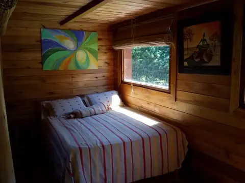 CASA EN BELEN DE ESCOBAR  Casa estilo cabaña sobre lote de 3000m2. APTO CREDITO