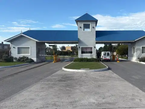 Nestor Kirchner 11300, Piso 0