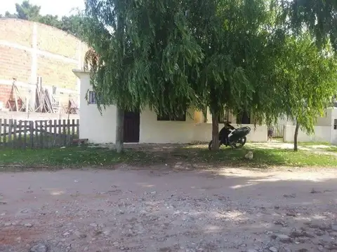 79 e/ Avenida XVII y Avenida Talas del Tuyu