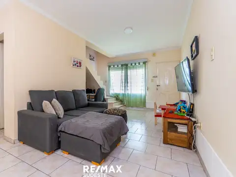 Casa 3 ambientes con 2 baños