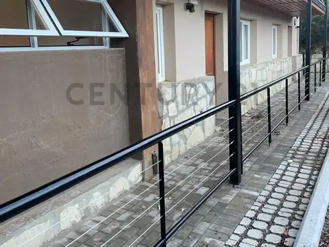 JEREB Y JERMAN 100, Piso 0