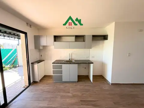 Casa 3 ambientes con 1 baño