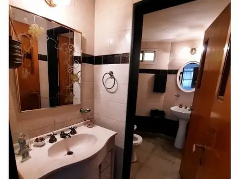 LOCAL EN ESQUINA EN PLENA AVENIDA