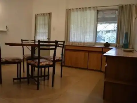 Casa en Venta en Adrogue, USD 200.000