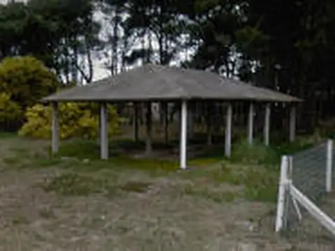 EN VENTA LOTE EN NUEVA ATLANTIS CONSTA DE UNA LOSA DE HORMIGON DE 82 M2 - FICHA 7662