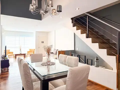 Casa 7 ambientes con 3 baños