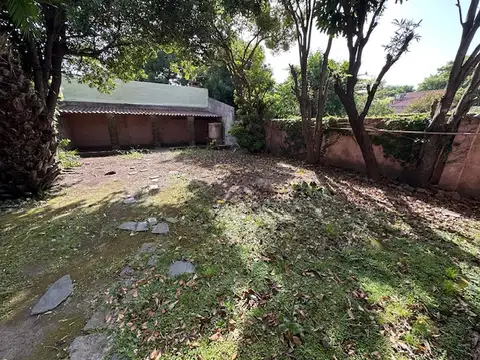 Casa en venta 3 ambientes gran jardín opción construir en Munro