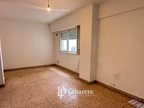 Departamento en Alquiler en Ramos Mejia, $ 450.000